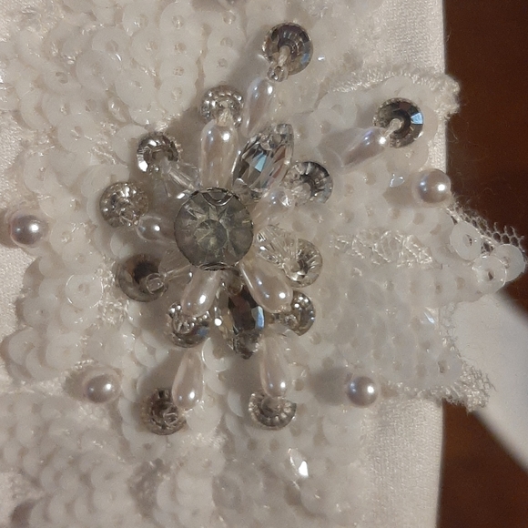 Ivory sash for wedding dress - Picture 2 of 6